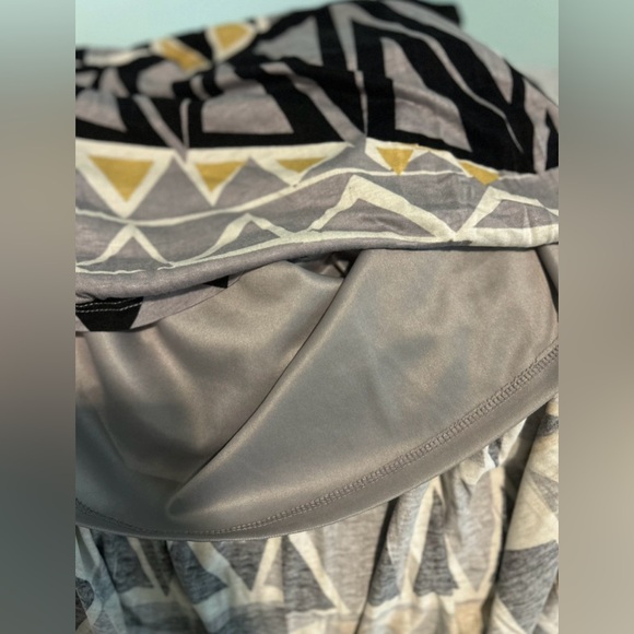 Vintage Forever 21. Flowy printed dress - Picture 3 of 9